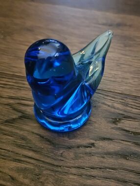 Bluebird of Happiness Figurine Signed Leo Ward Made In USA 3" Tall Used Conditio